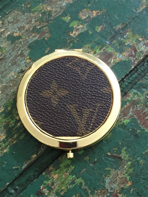 louis vuitton compact mirror|mirror quality louis vuitton.